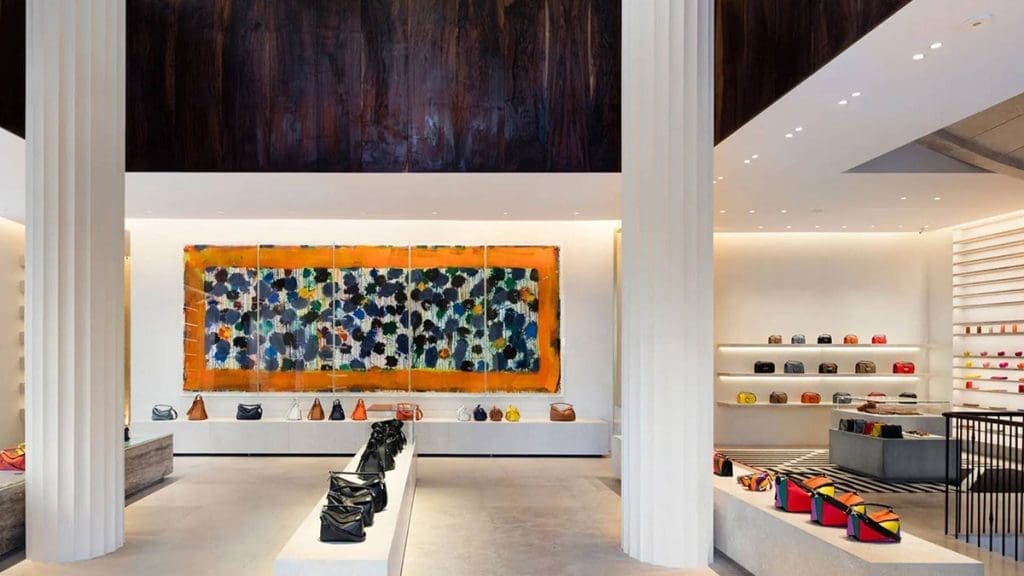 Loewe-Boutique-en-Milla-de-Oro-de-Madrid-situado-en-Barrio-de-Salamanca-Calle-serrano