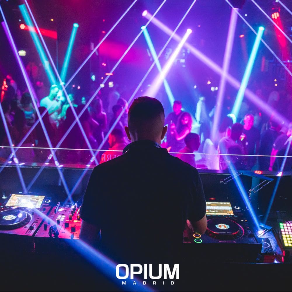 Opium Madrid – Barrio de Chamberí – Calle Alberto Alcocer – imagen 3